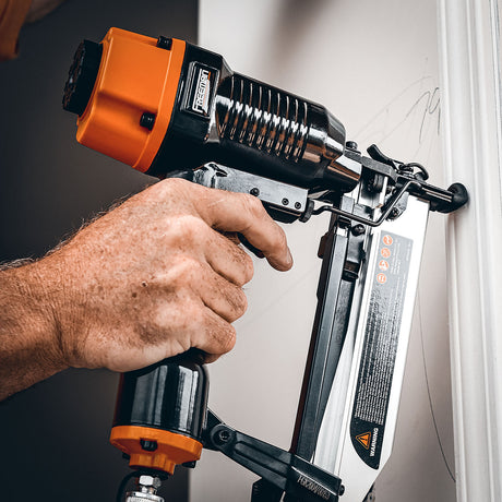 PFN64 Pneumatic 16-Gauge 2-1/2" Straight Финиш Nailer